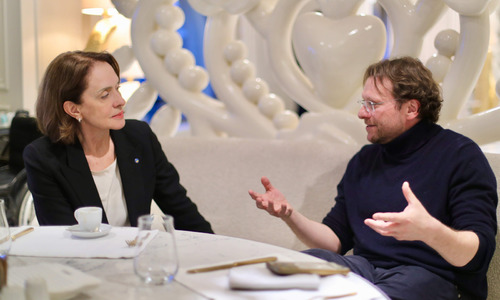 Peter Pomerantsev to Minister Neynski: Bulgaria and Eastern Europe will have an increasingly leading role